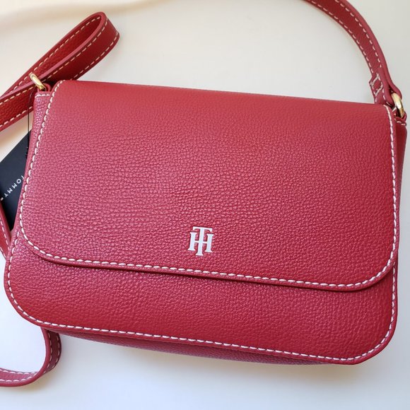 NWT Tommy Hilfiger Red Shoulder Bag. - Picture 10 of 16